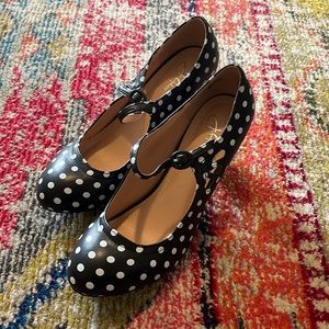 Pinup rockabilly size 9 heels by J Adam’s